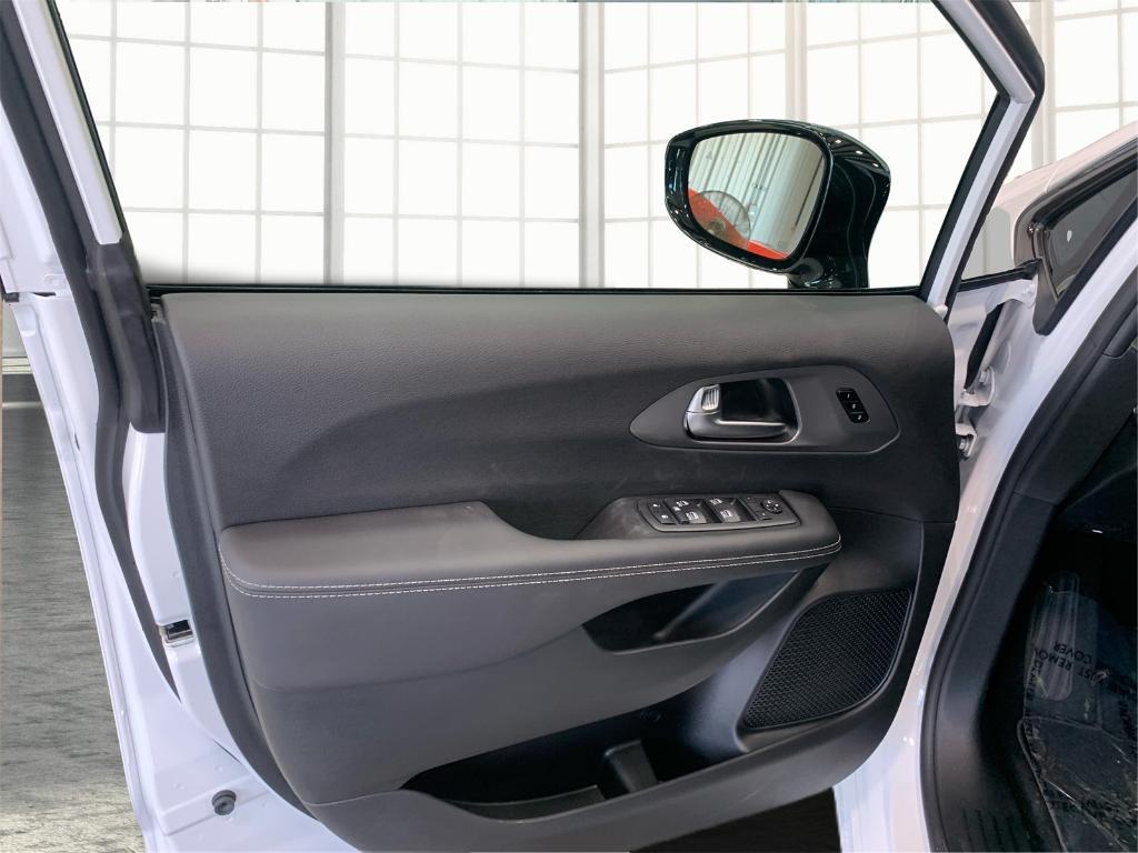 new 2026 Chrysler Pacifica car, priced at $40,773