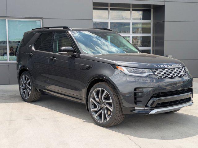 new 2025 Land Rover Discovery car, priced at $88,078