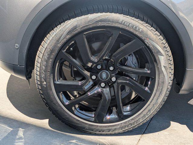 new 2025 Land Rover Discovery car, priced at $73,288