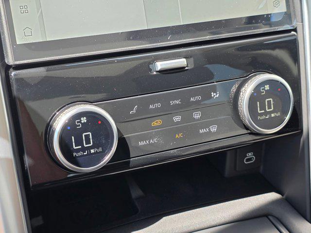 new 2025 Land Rover Discovery car, priced at $78,288