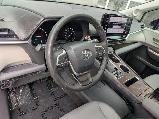 used 2023 Toyota Sienna car, priced at $45,870