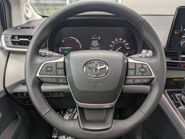 used 2023 Toyota Sienna car, priced at $45,870