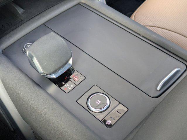 used 2024 Land Rover Discovery car, priced at $54,877