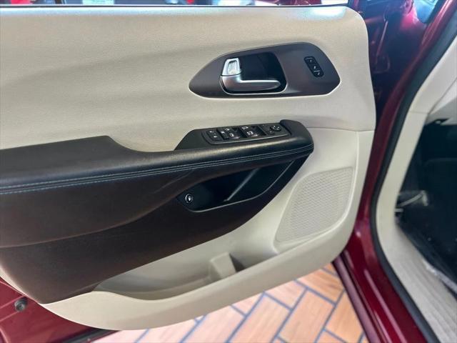 used 2021 Chrysler Pacifica Hybrid car, priced at $17,980