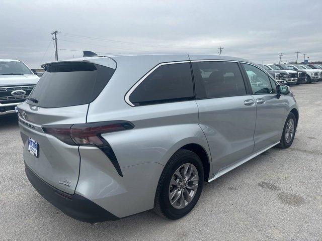 used 2024 Toyota Sienna car, priced at $38,400