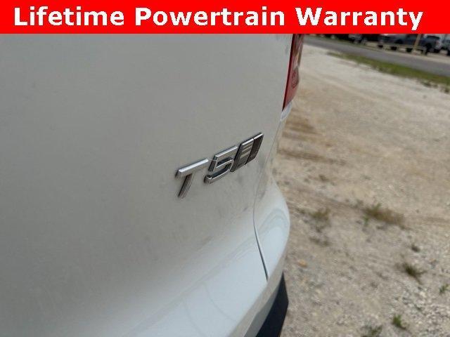 used 2020 Volvo XC40 car, priced at $20,700