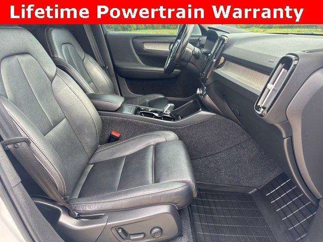 used 2020 Volvo XC40 car, priced at $20,700