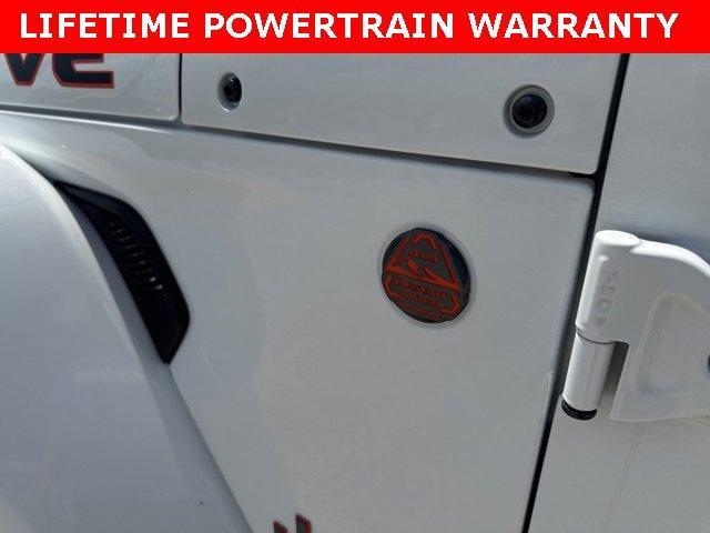 used 2021 Jeep Gladiator car, priced at $33,300