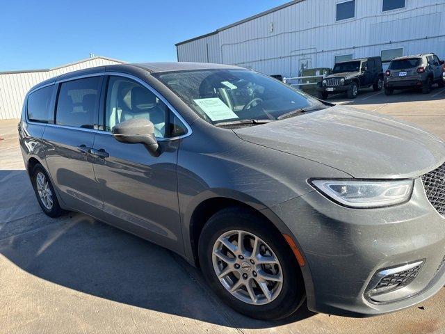 used 2023 Chrysler Pacifica car, priced at $23,400