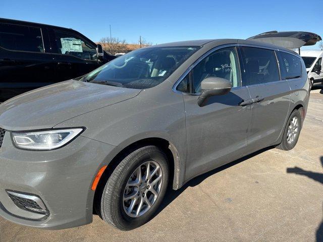 used 2023 Chrysler Pacifica car, priced at $23,400