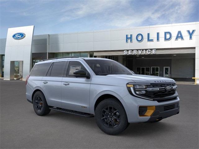 new 2025 Ford Expedition car, priced at $81,995