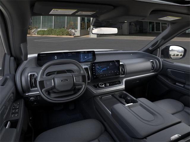 new 2025 Ford Expedition car, priced at $77,095