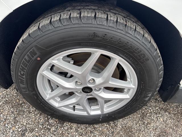 used 2024 Ford Edge car, priced at $25,200