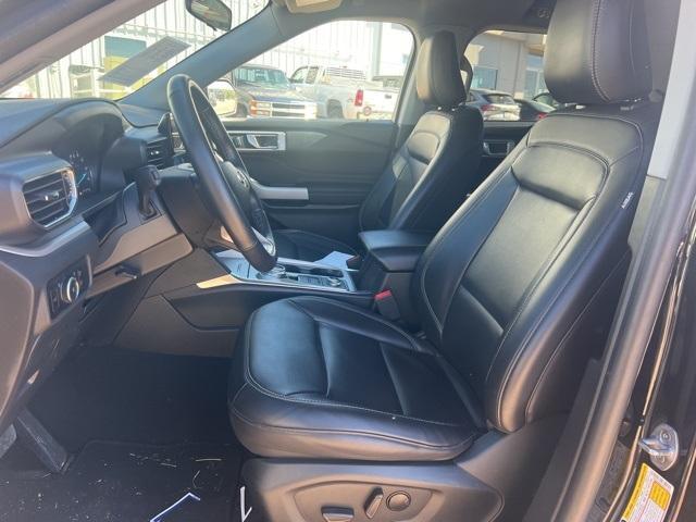 used 2023 Ford Explorer car, priced at $32,000