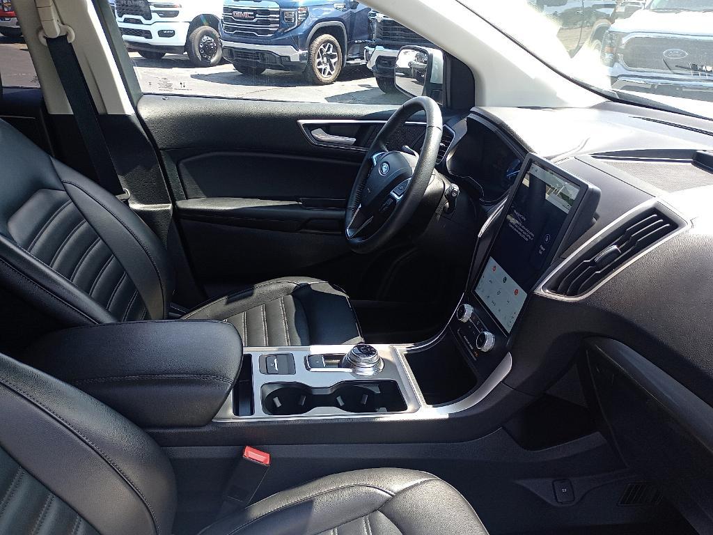 used 2024 Ford Edge car, priced at $26,996