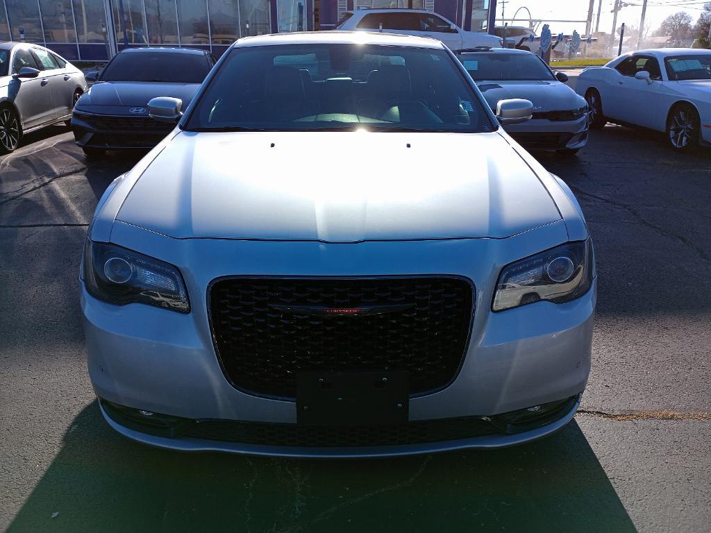 used 2022 Chrysler 300 car, priced at $25,995