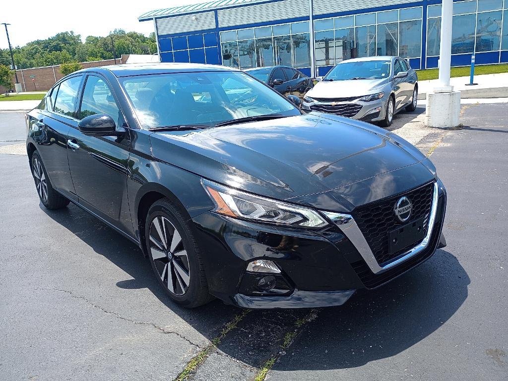 used 2022 Nissan Altima car, priced at $29,995