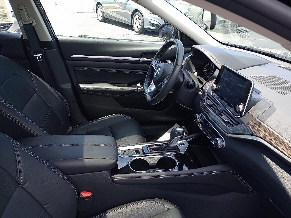 used 2022 Nissan Altima car, priced at $29,995