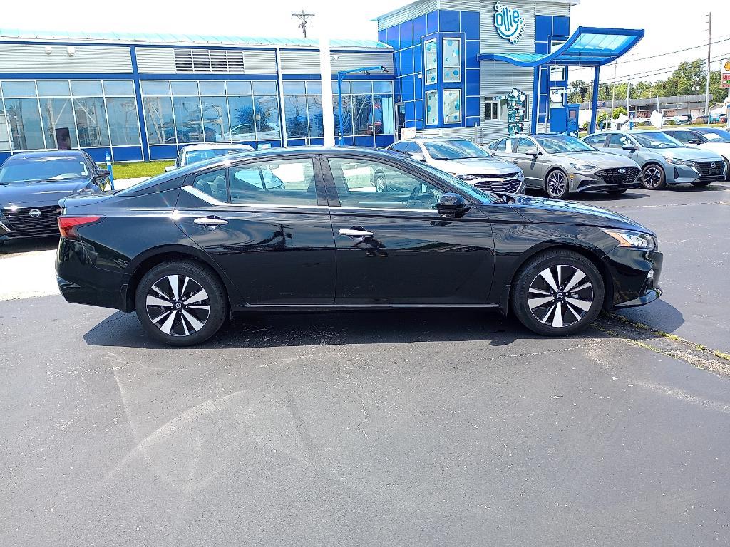 used 2022 Nissan Altima car, priced at $29,995