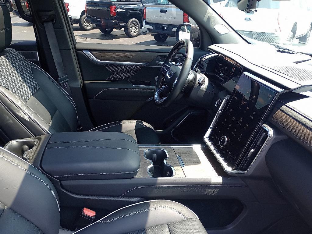 used 2024 GMC Acadia car