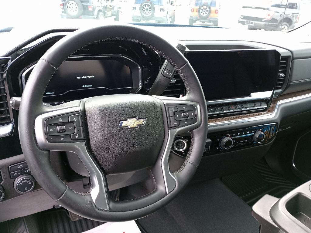 used 2023 Chevrolet Silverado 1500 car