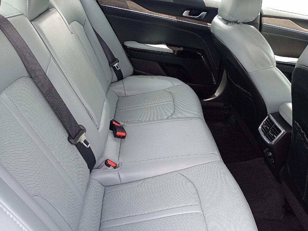 used 2023 Kia K5 car