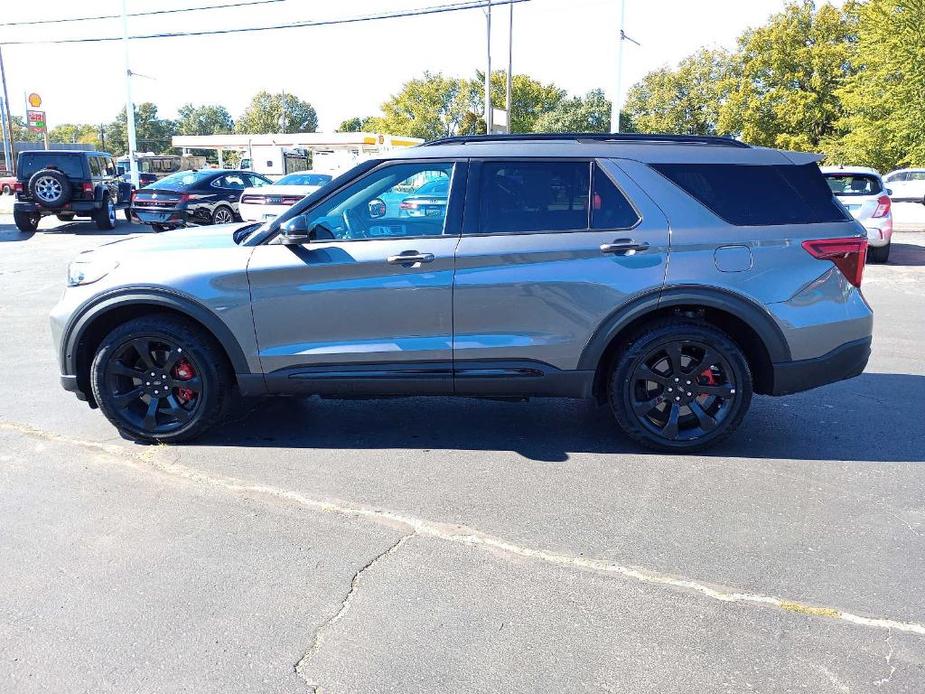 used 2022 Ford Explorer car, priced at $39,995