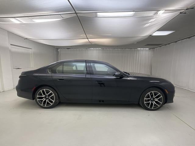 new 2023 BMW 760 car, priced at $123,030