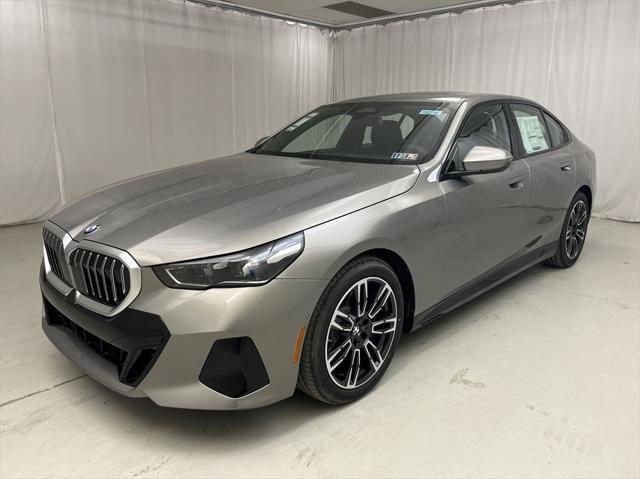 new 2024 BMW 540 car, priced at $76,395