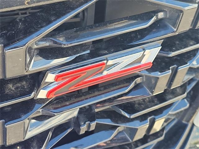 used 2024 Chevrolet Traverse car, priced at $47,992