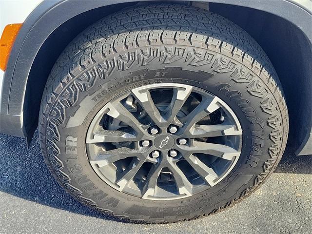 used 2024 Chevrolet Traverse car, priced at $47,992