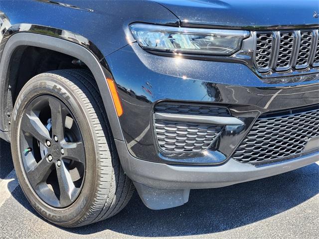 used 2024 Jeep Grand Cherokee car, priced at $39,964