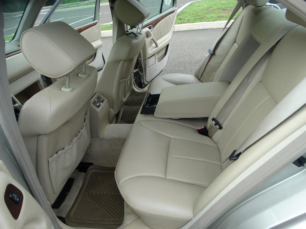 used 1998 Mercedes-Benz E-Class car, priced at $3,595