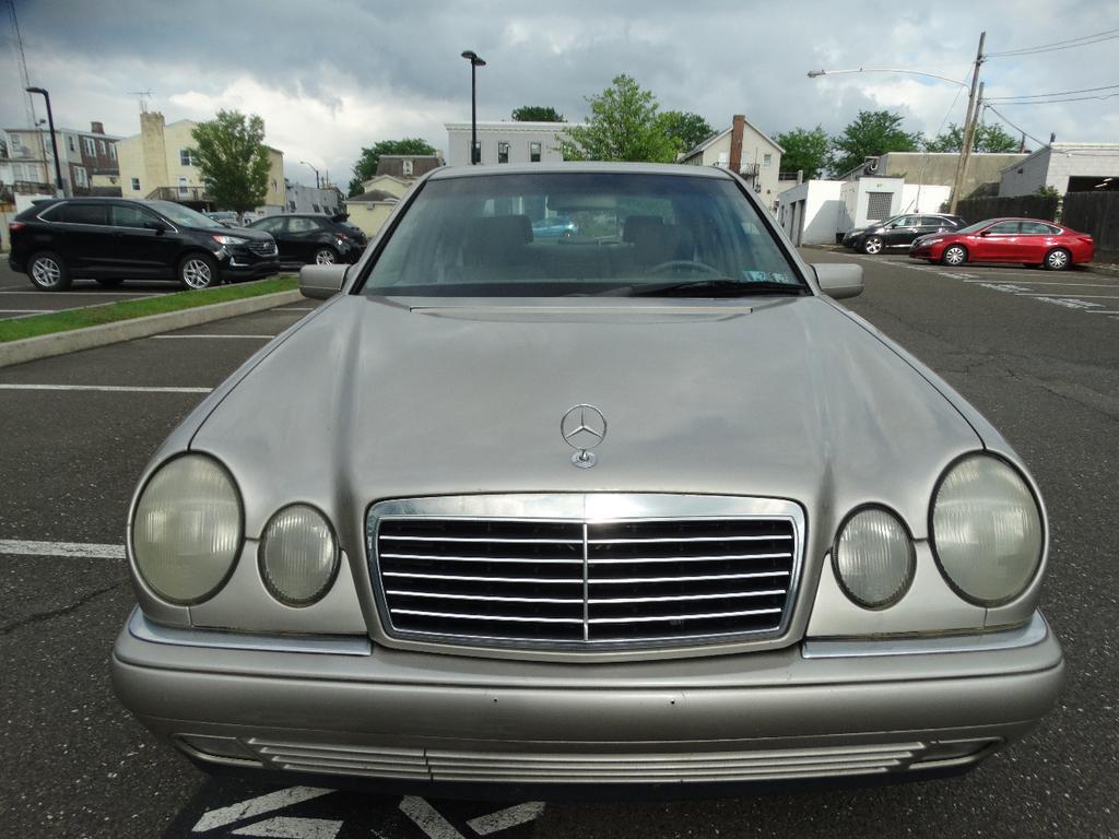 used 1998 Mercedes-Benz E-Class car, priced at $3,595