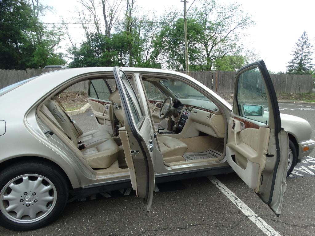 used 1998 Mercedes-Benz E-Class car, priced at $3,595