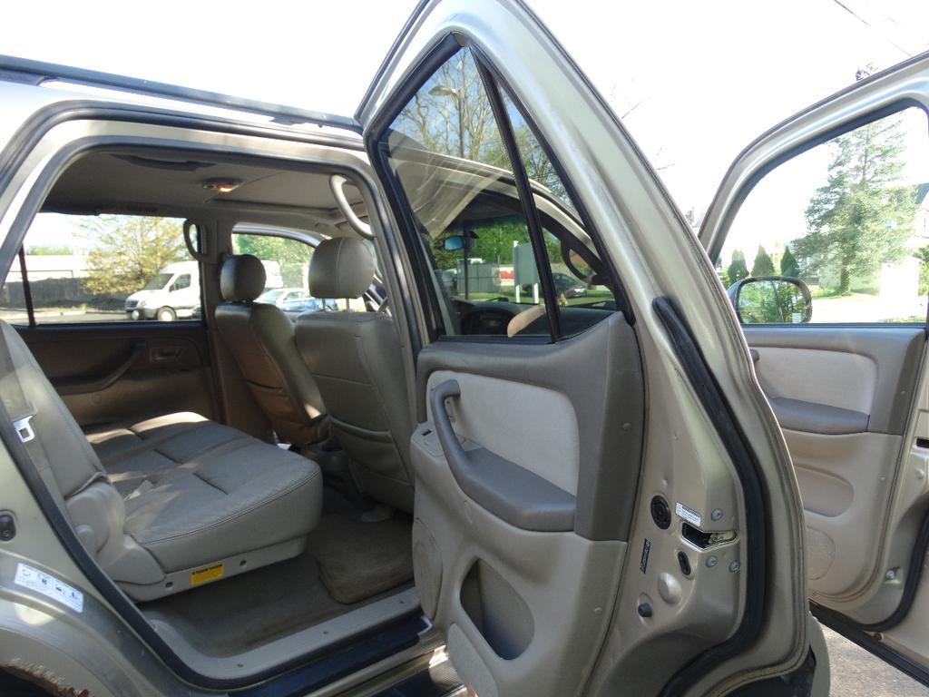 used 2006 Toyota Sequoia car, priced at $3,095