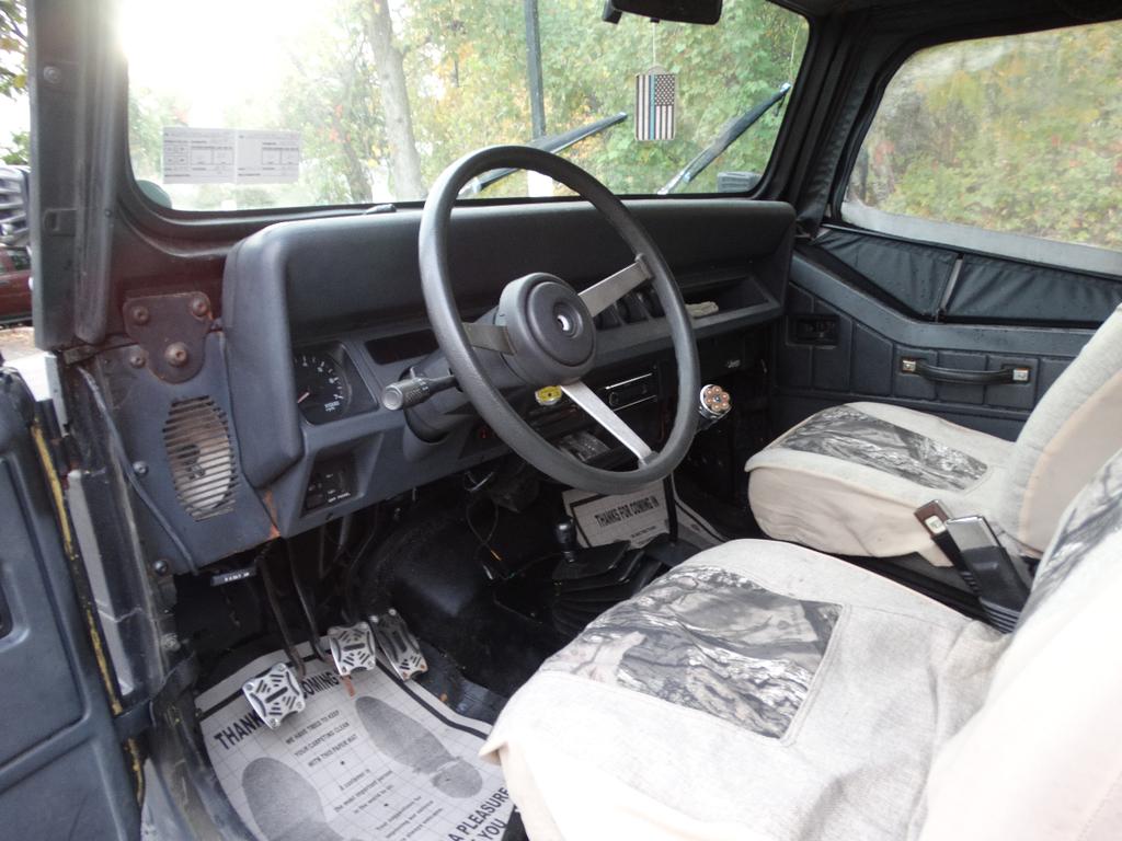 used 1992 Jeep Wrangler car, priced at $4,095