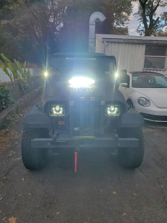 used 1992 Jeep Wrangler car, priced at $4,095