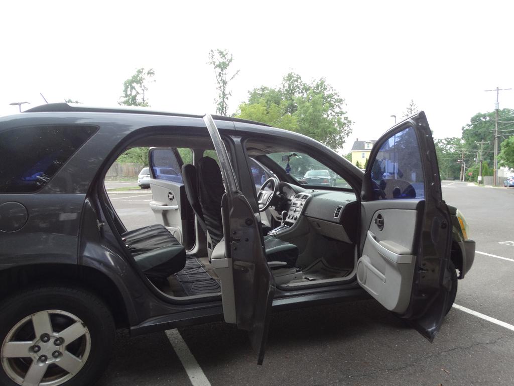 used 2007 Chevrolet Equinox car, priced at $1,995