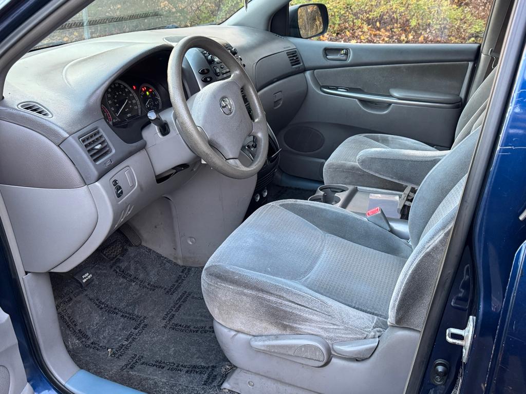 used 2006 Toyota Sienna car, priced at $4,995