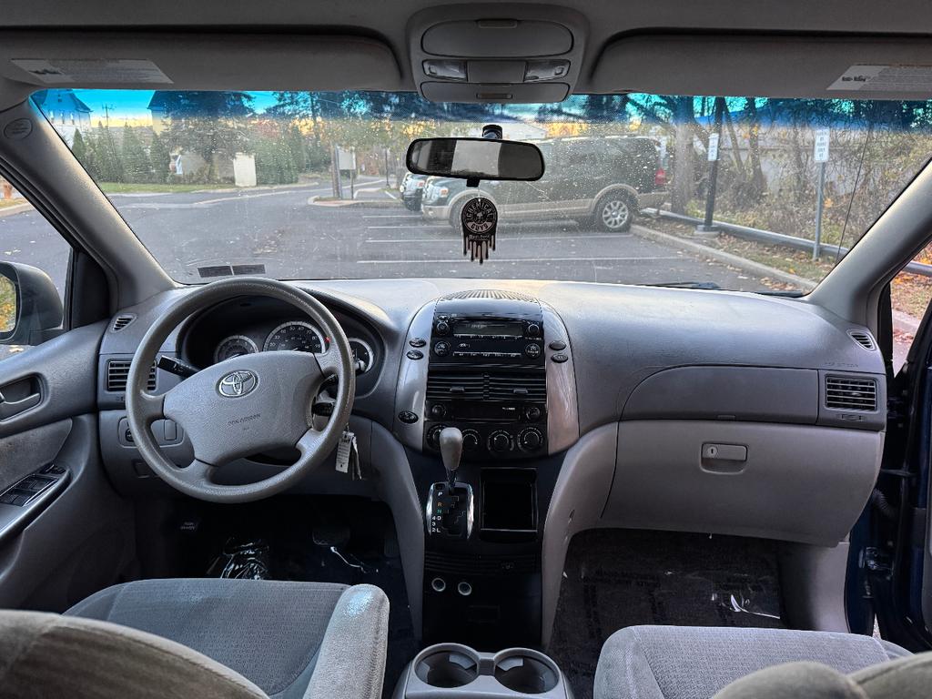 used 2006 Toyota Sienna car, priced at $4,995