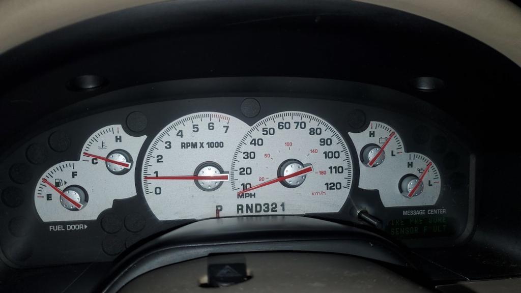 used 2005 Mercury Mountaineer car, priced at $3,595