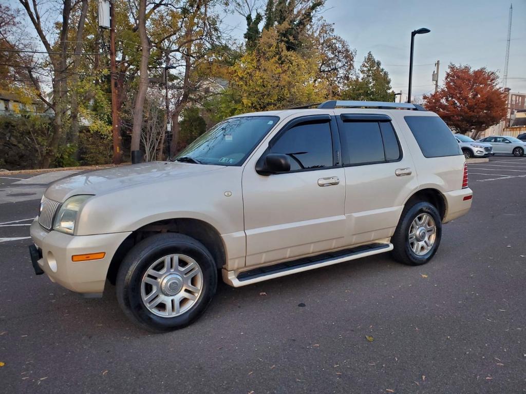 used 2005 Mercury Mountaineer car, priced at $3,595
