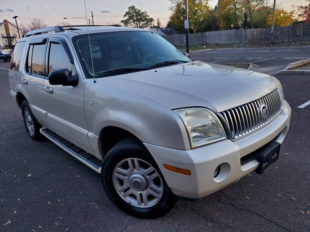 used 2005 Mercury Mountaineer car, priced at $3,595