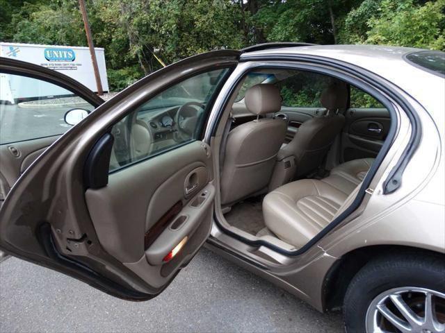 used 2001 Chrysler 300M car, priced at $2,595