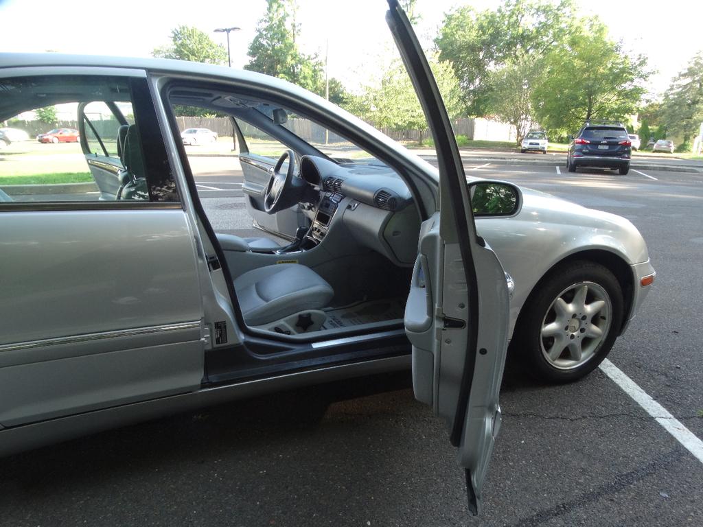 used 2001 Mercedes-Benz C-Class car, priced at $3,095
