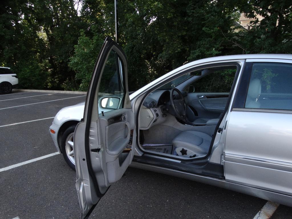 used 2001 Mercedes-Benz C-Class car, priced at $3,095