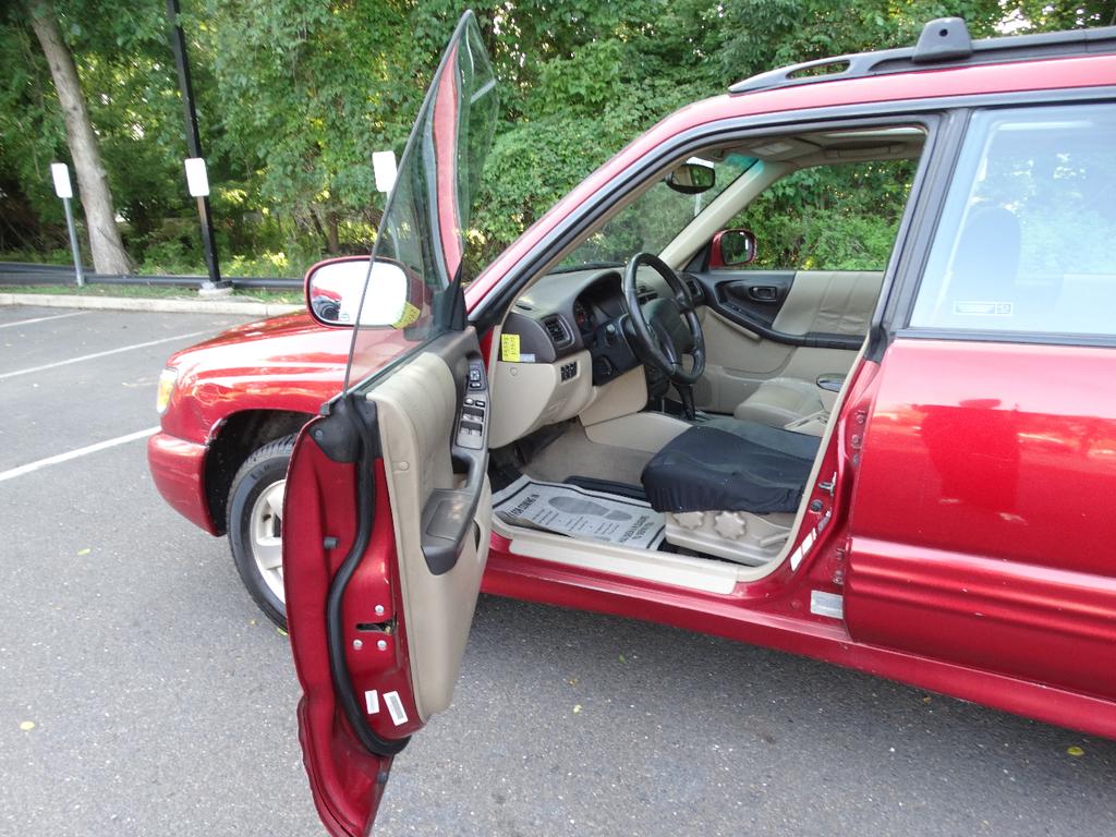 used 2002 Subaru Forester car, priced at $3,595