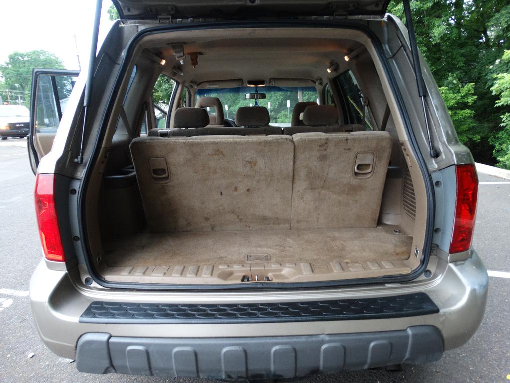 used 2004 Honda Pilot car, priced at $3,595