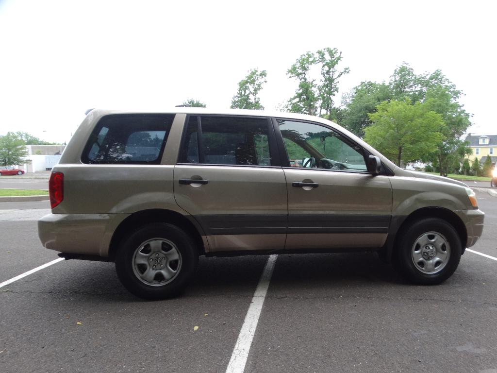 used 2004 Honda Pilot car, priced at $3,595